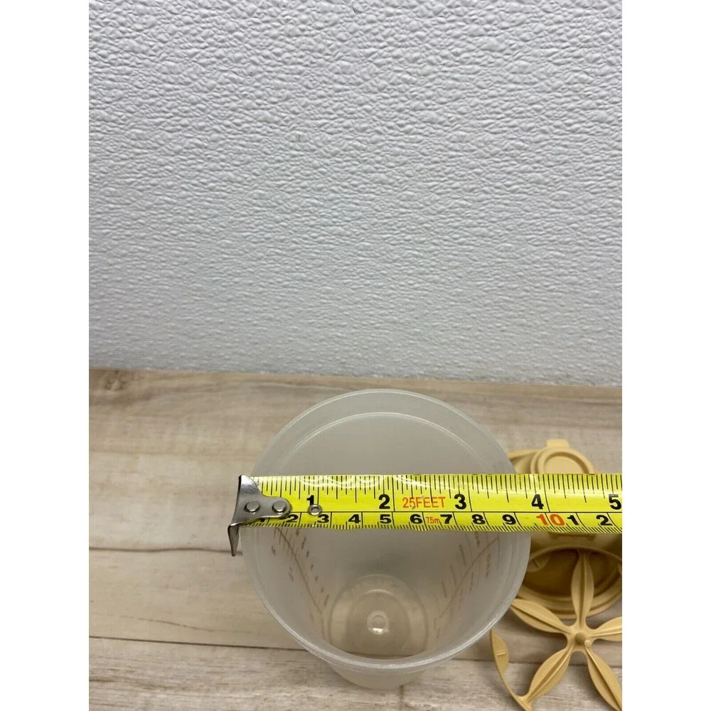 Vtg Tupperware Quik Shake 844-27 Clear 500ml. With Tan Lid